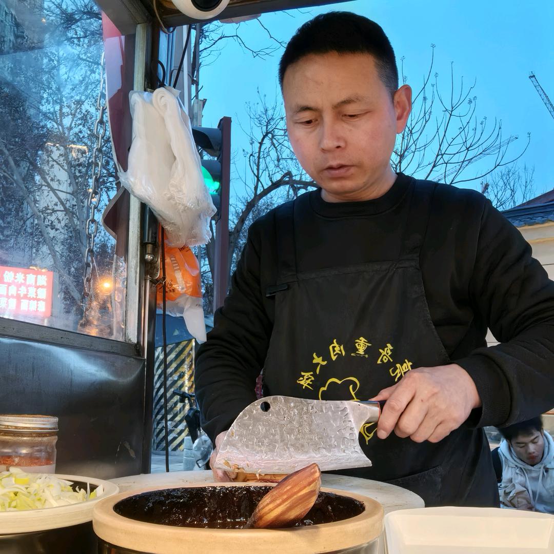 西安亮哥熏肉大饼