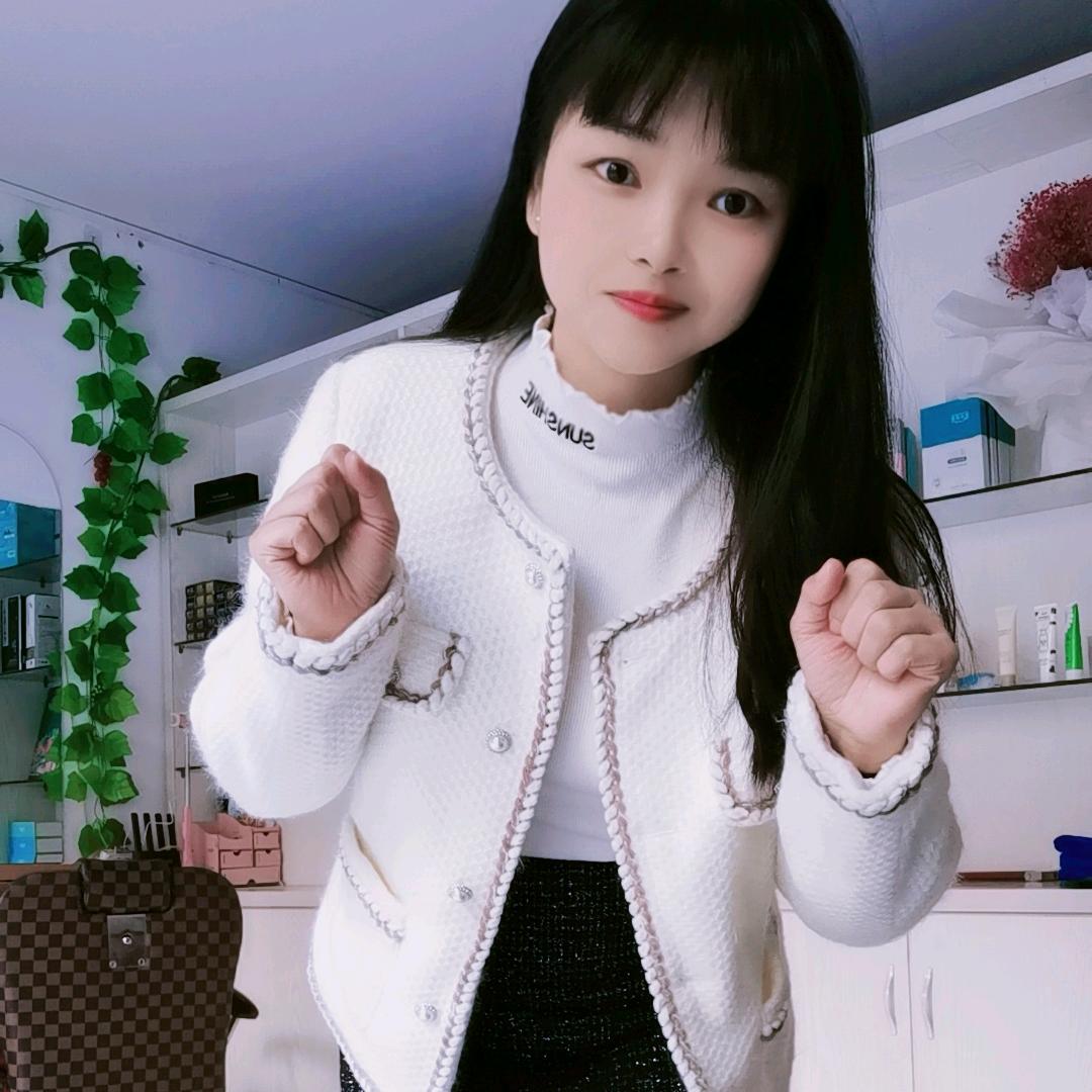 江西依依