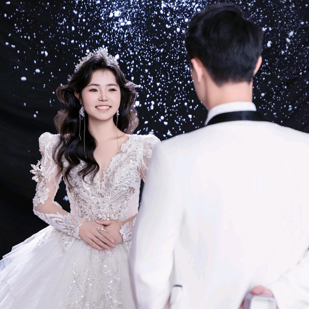 YIHAO.
