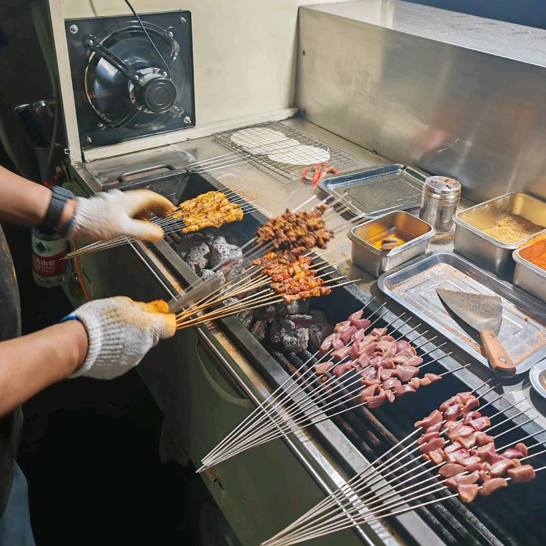 碳火鲜肉串