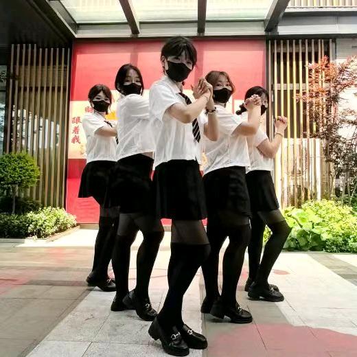 灵鹿少女