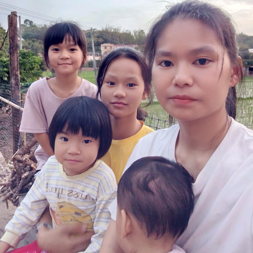 四千金妈妈容容