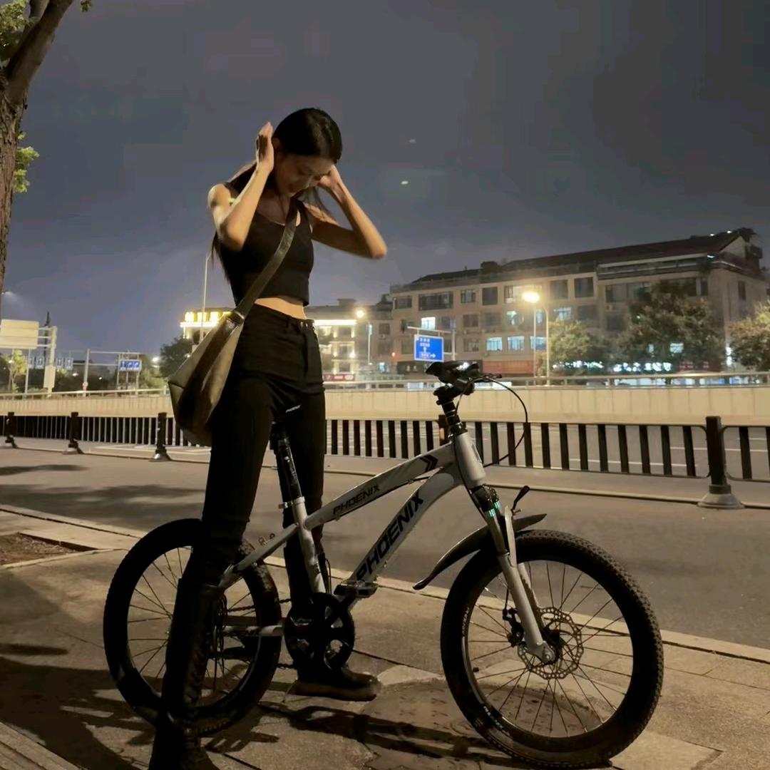 默