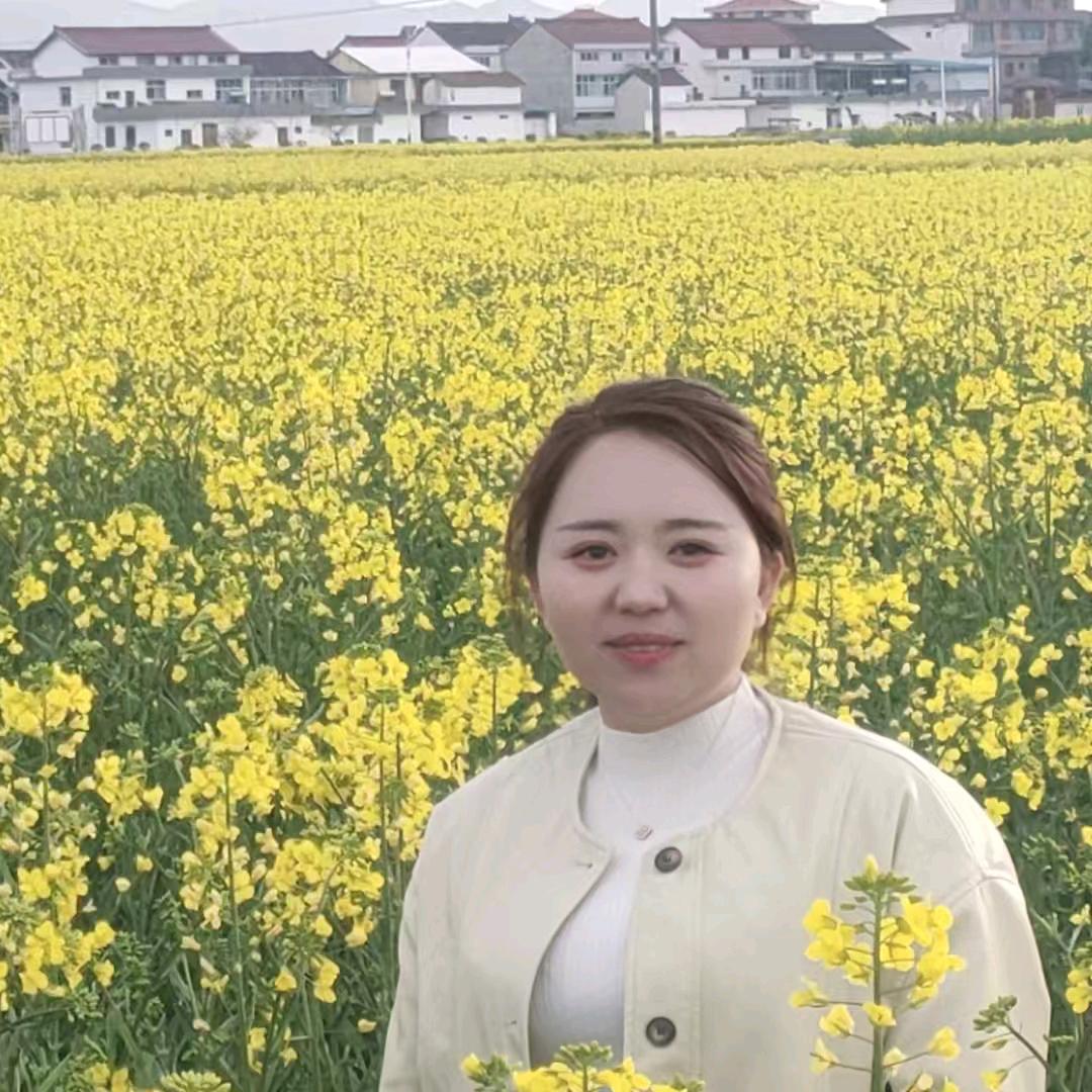 卖挂面的小妹妹