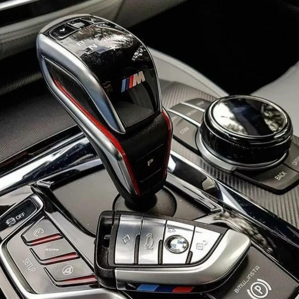 4564
