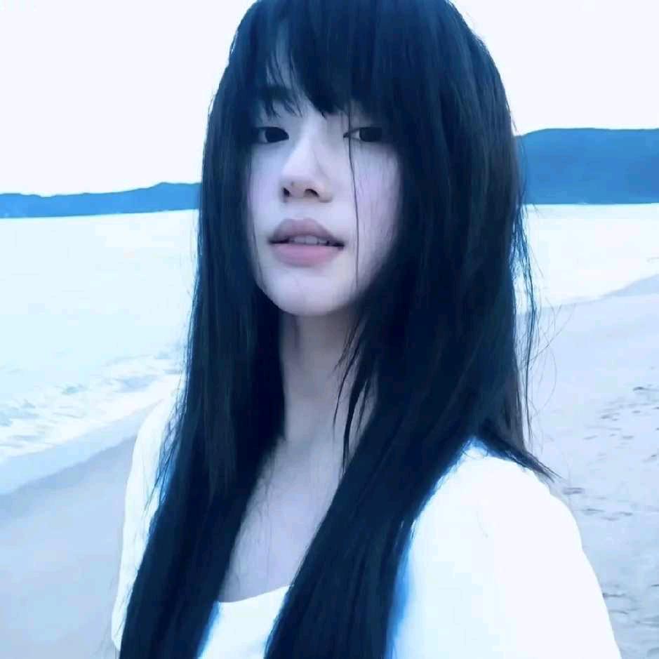 陳陌.