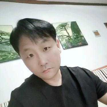 韩卫新 漯河镜子男女装