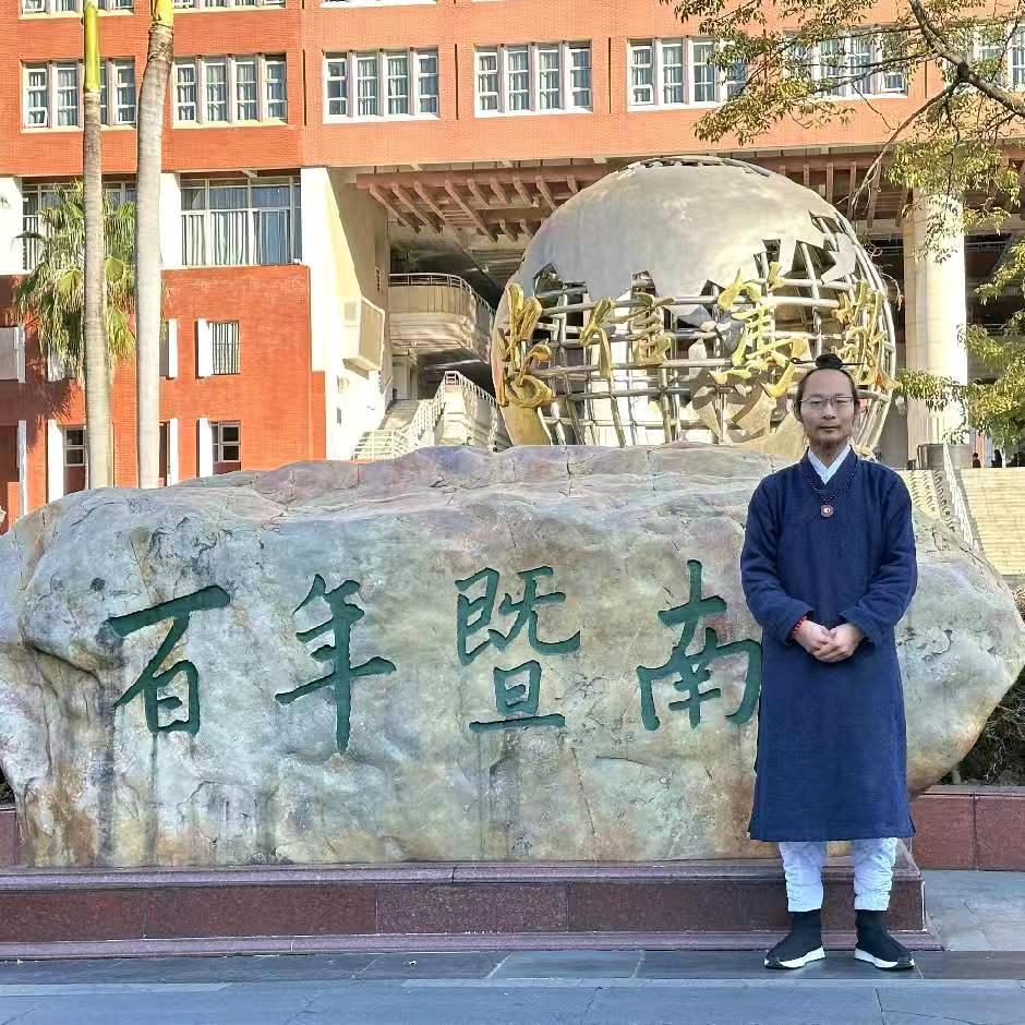 长毛老道说爱国（欢迎连赞）