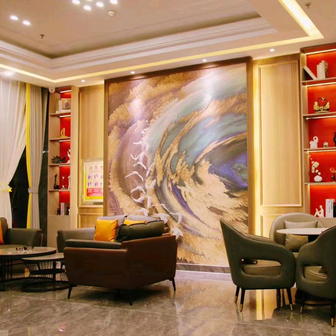 龙顶大酒店