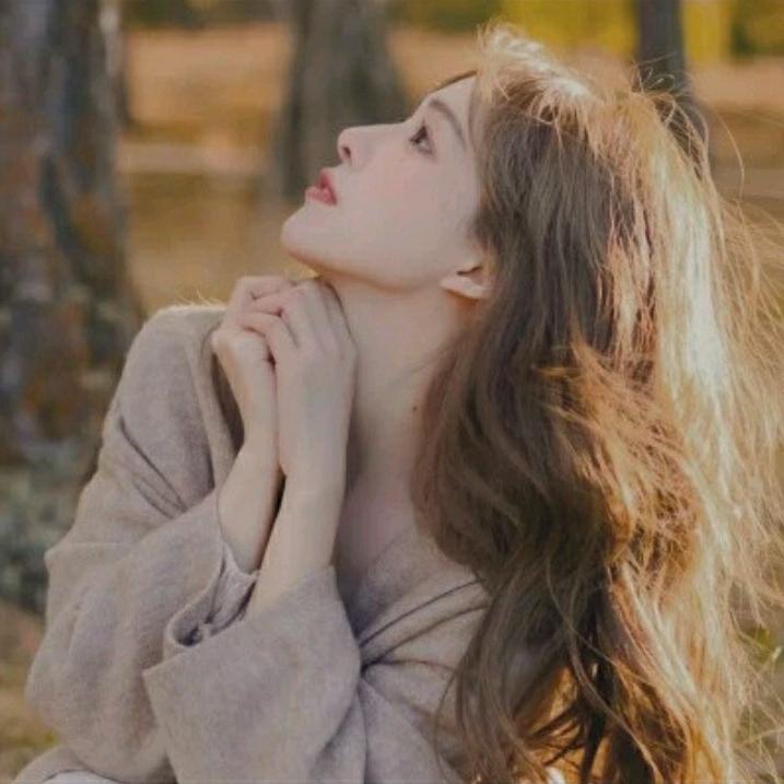 悦悦穿搭