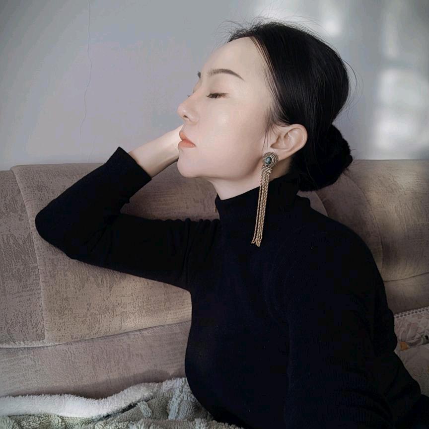水瓶女