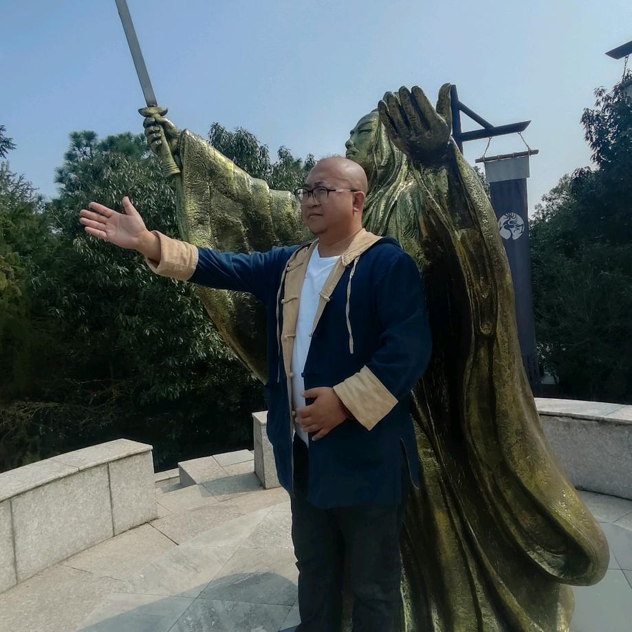 刘国斌（专注电梯20年）