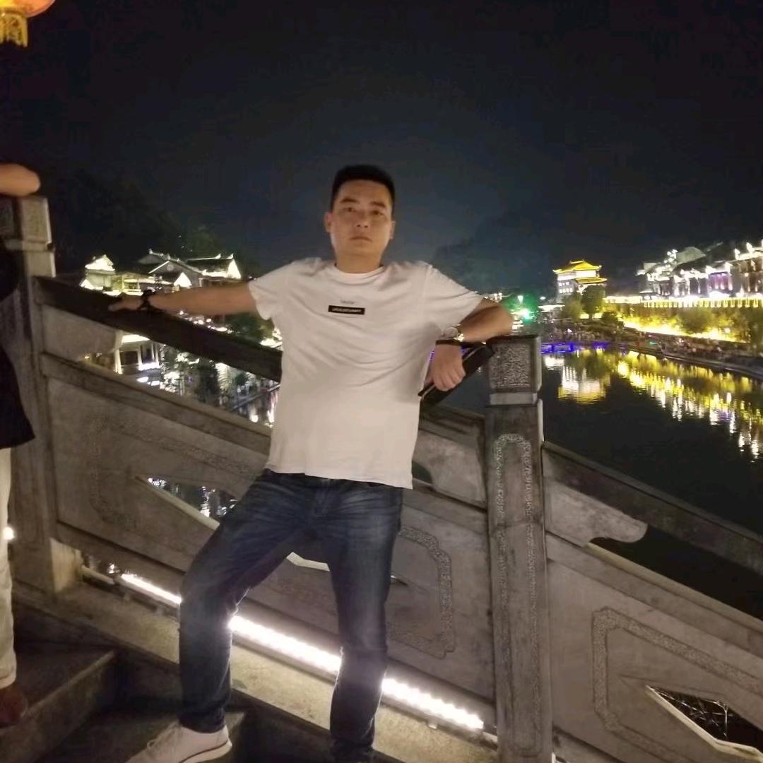 工地小彭