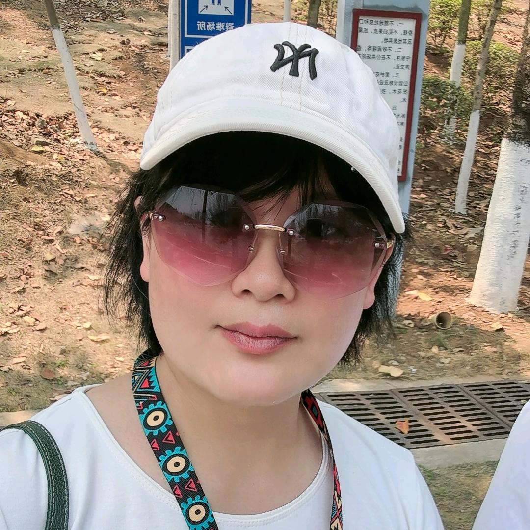 贺州市小蜜蜂房地产经纪有限公司