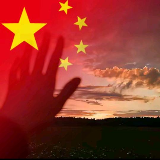 一身戎装亮丽了我的青春年华