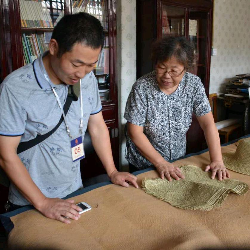 浒墅关草席制作技艺第五代传承人