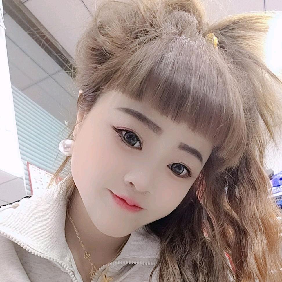 没人疼的小丫头💘💋