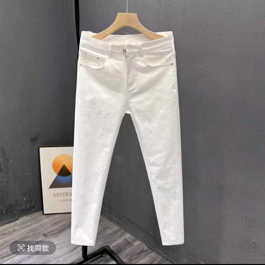 心语犀牛新度品质男装专卖店