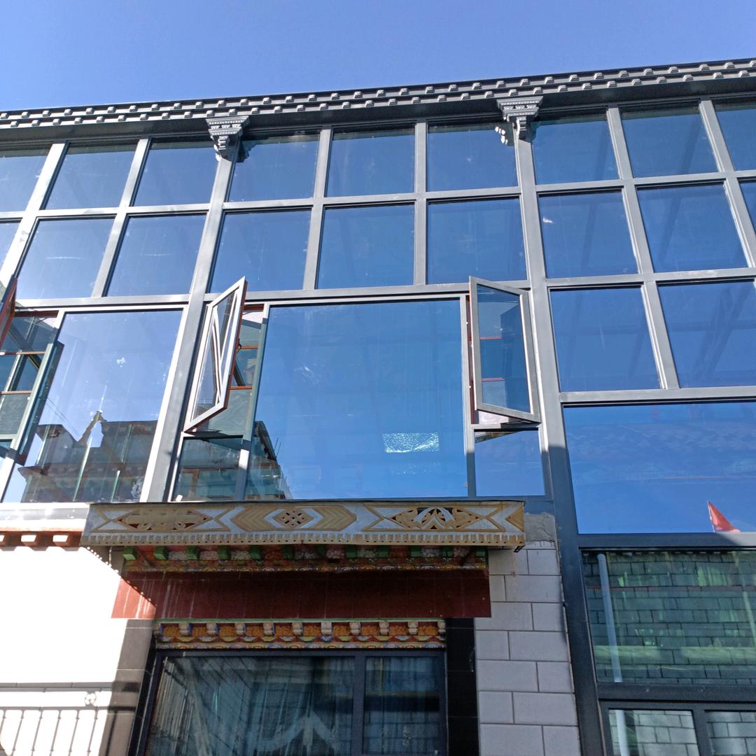 城东文琴玻璃门窗