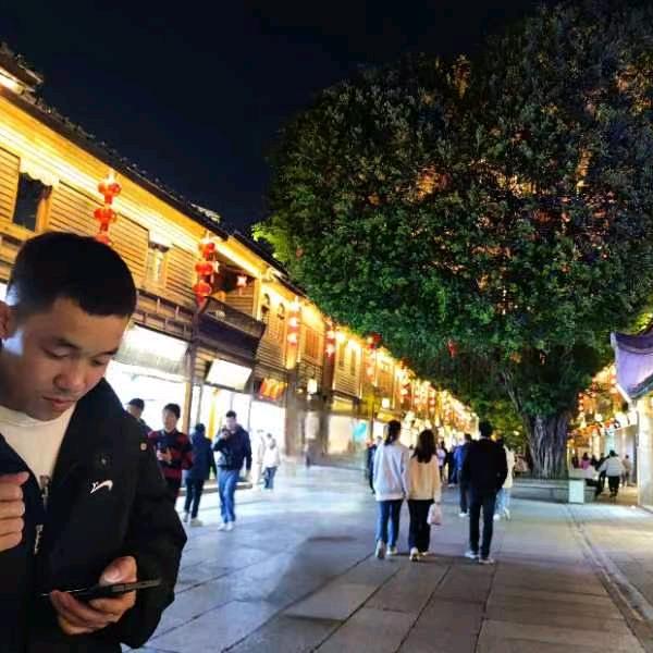 被别人利用的筹码