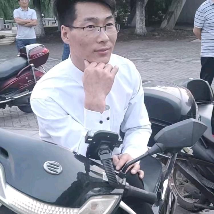 一壶烈酒醉青春