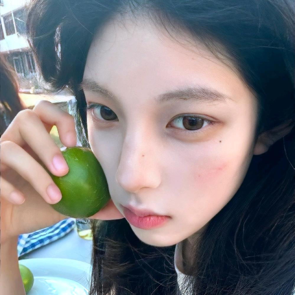 被赞看简介 私信不回