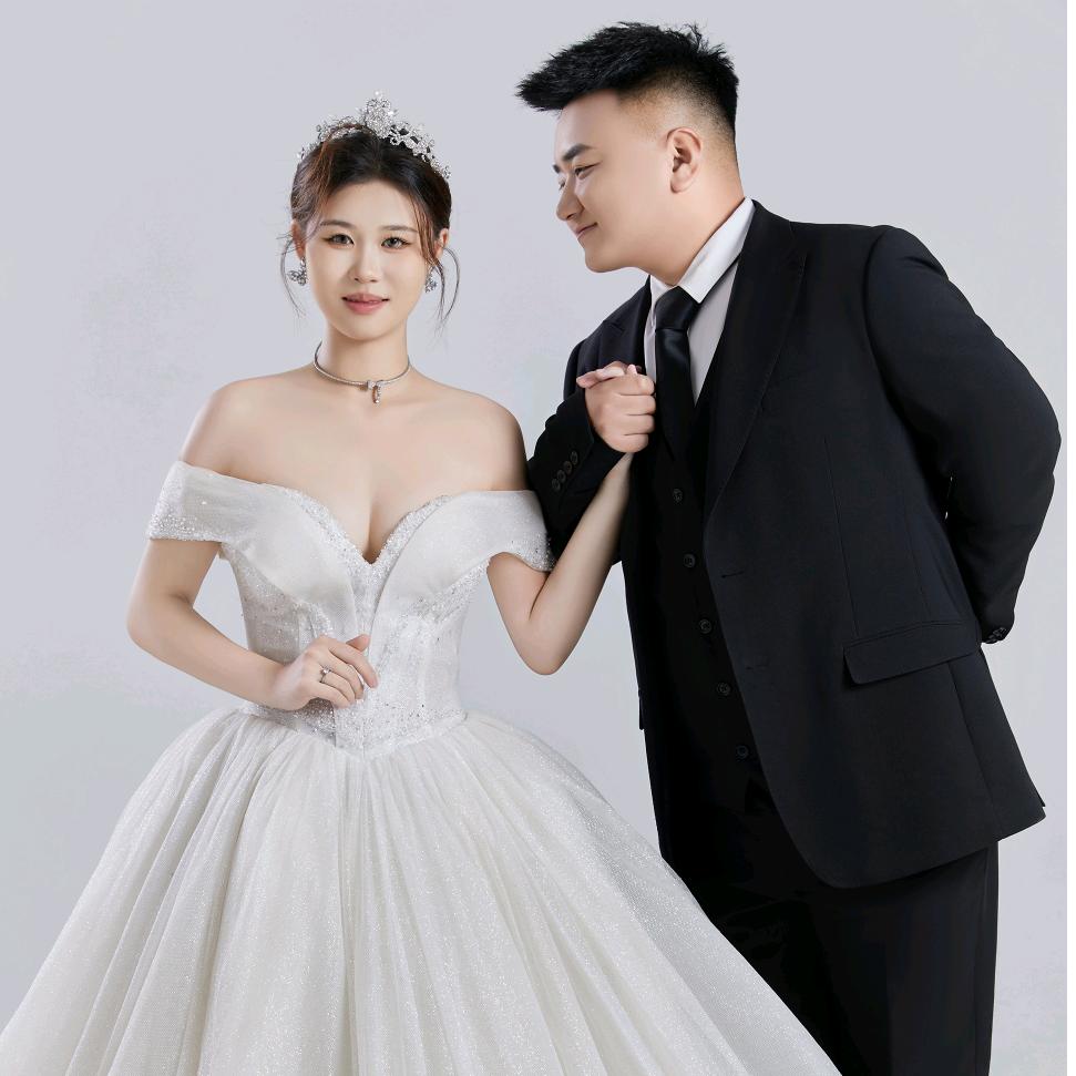 李昊男