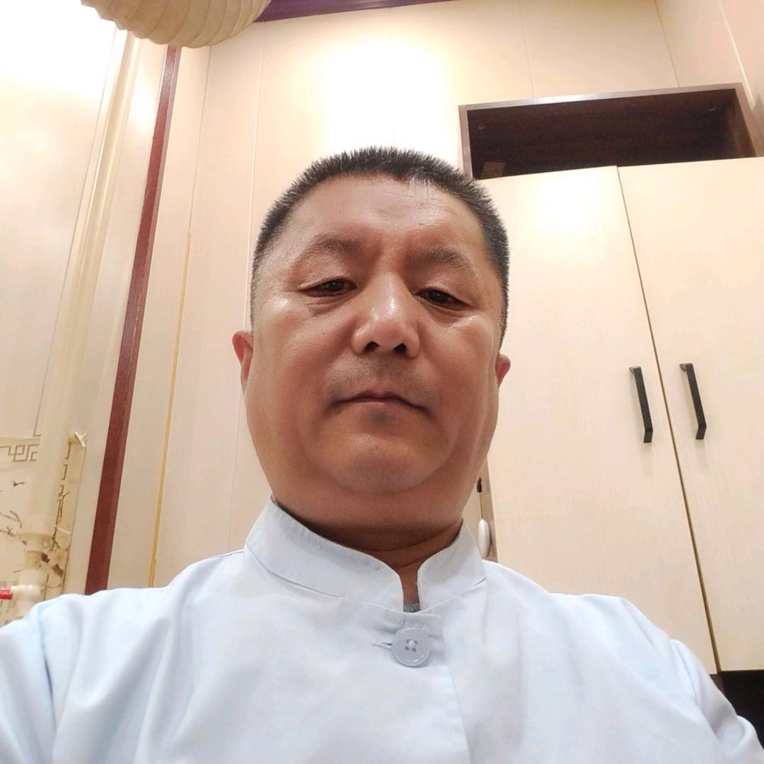 (大艾哥)立正行仁