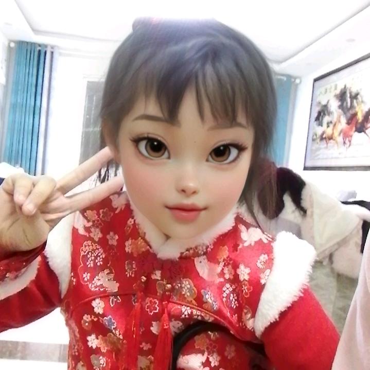 白欣然然