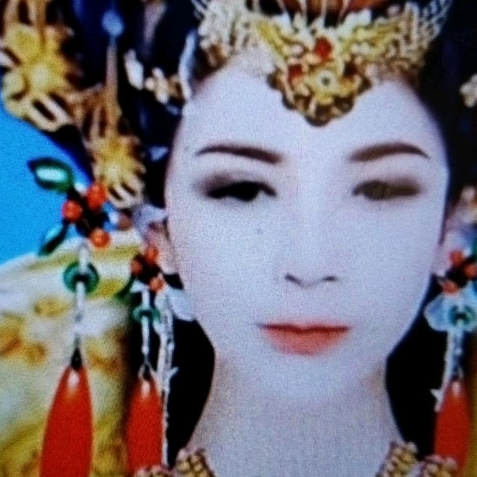 尹窝子网红空姐