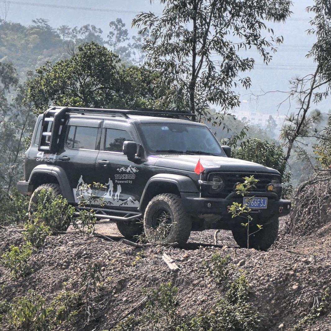 坦克300越野佬李