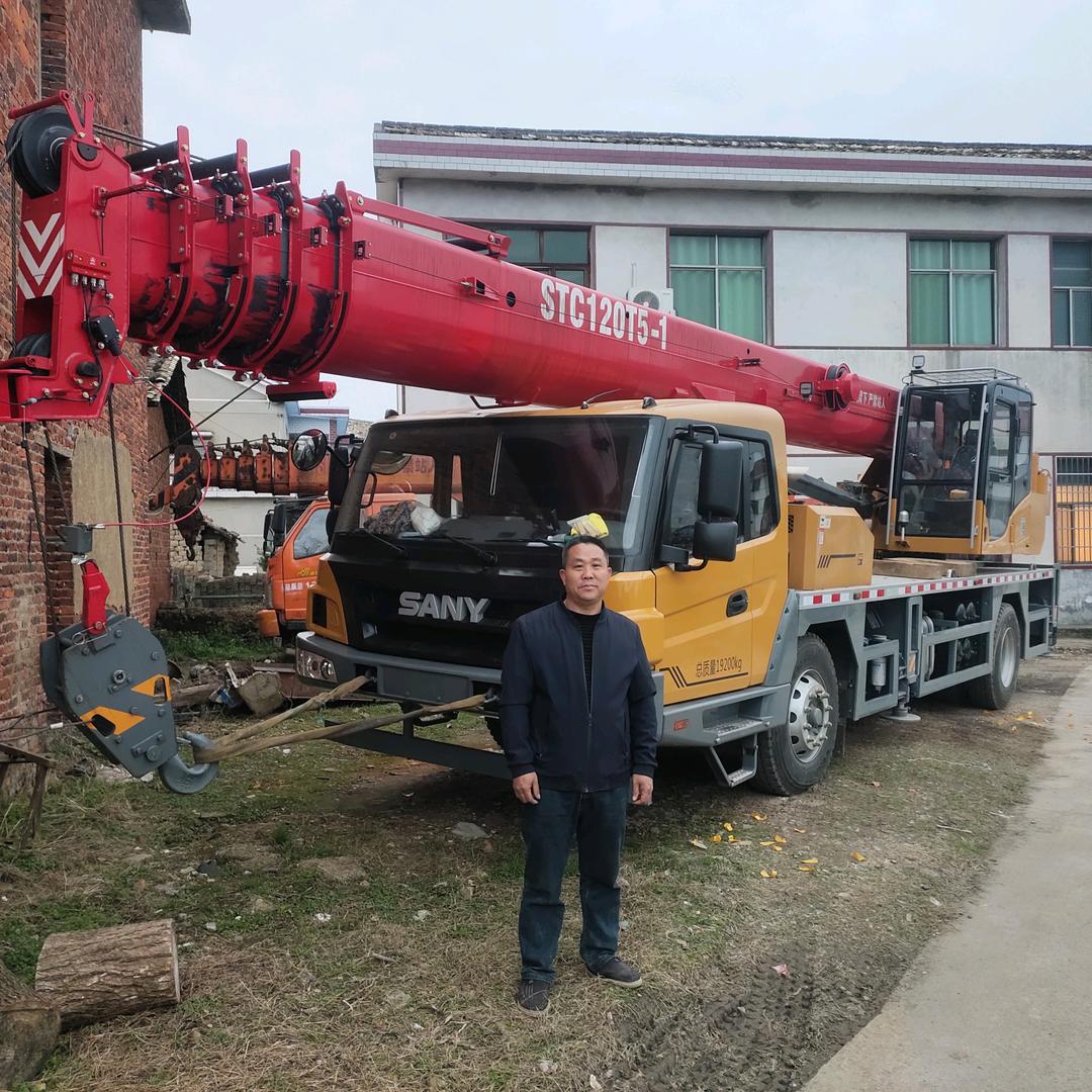 白兔潭大小吊车出租小廖