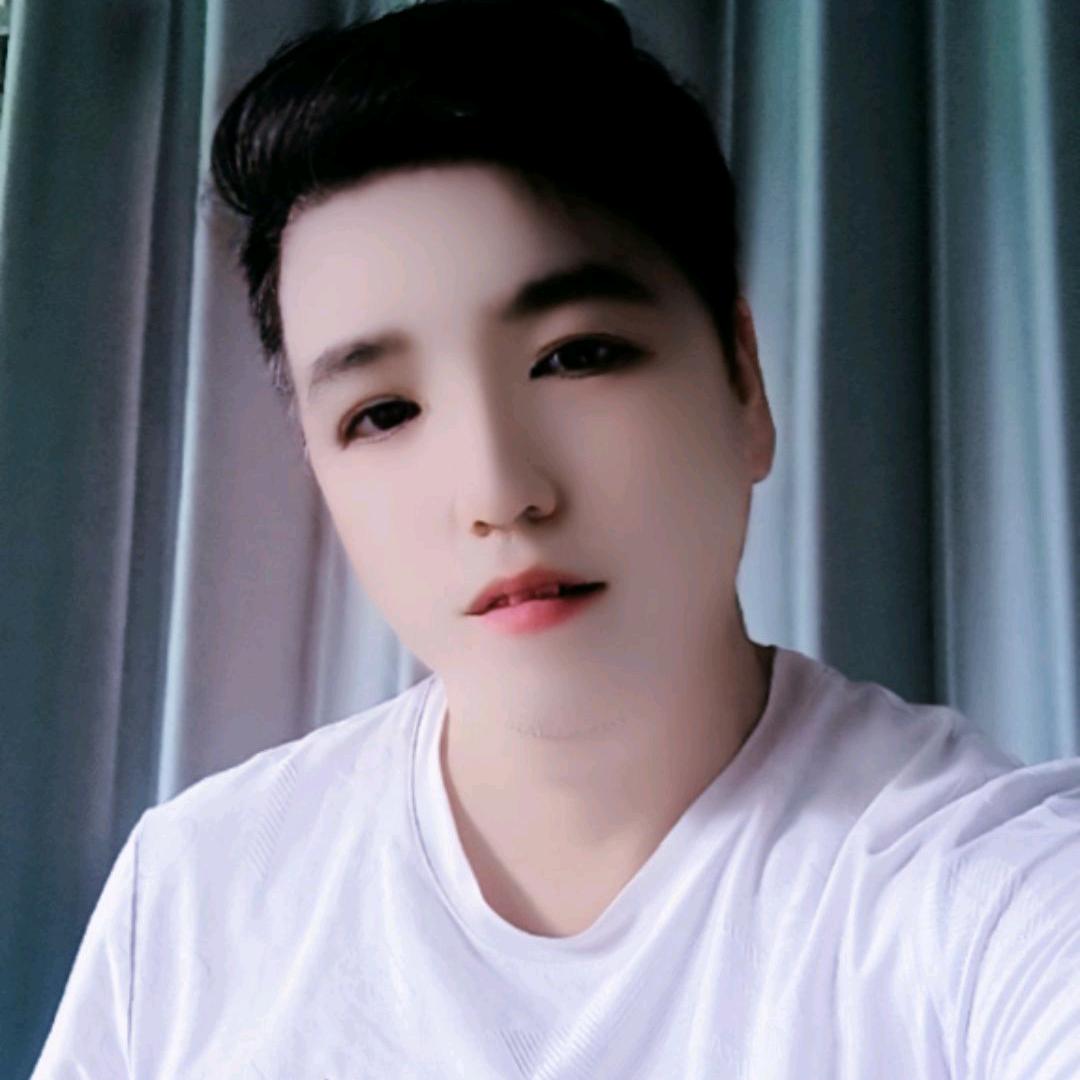 李小情