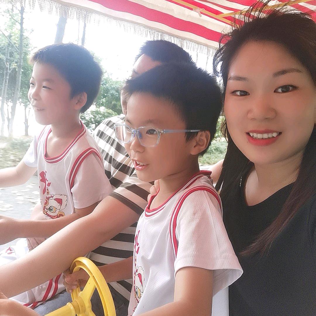 陈家姑娘(阿华)