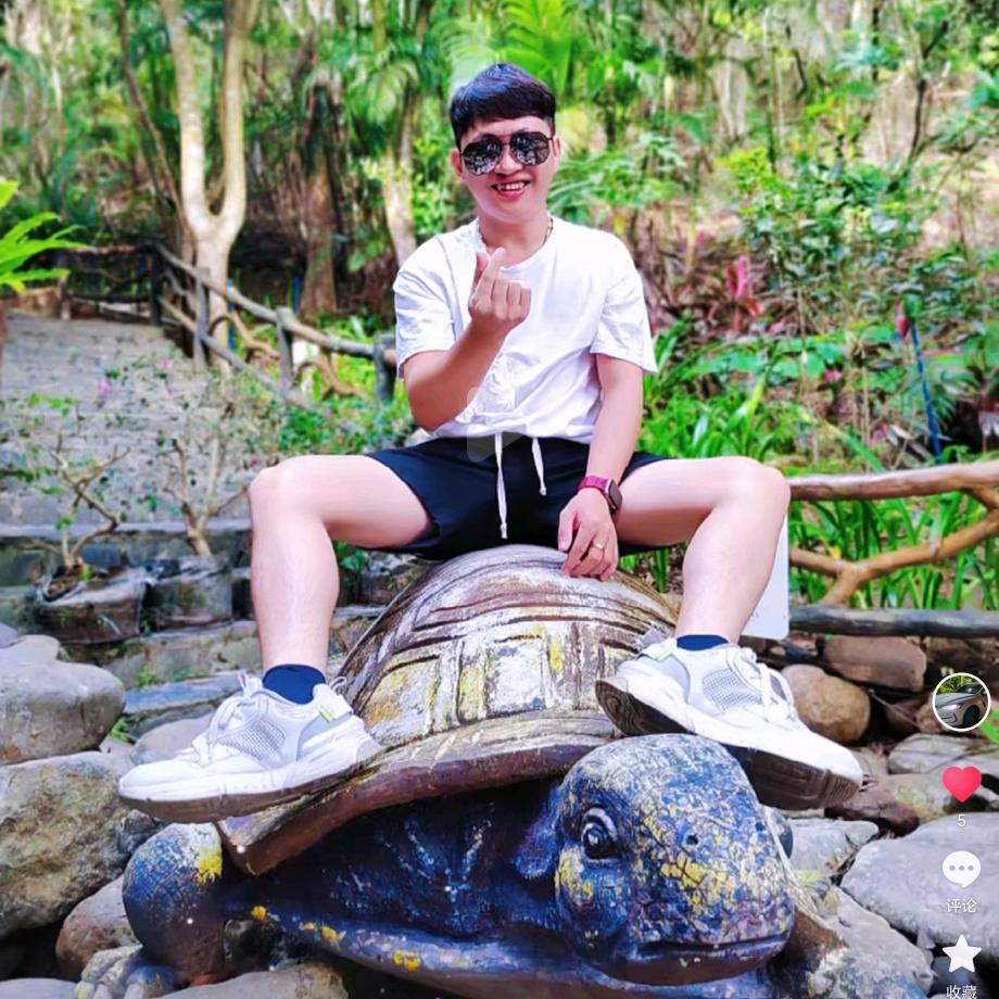 小玮哥哥带你玩🏝️