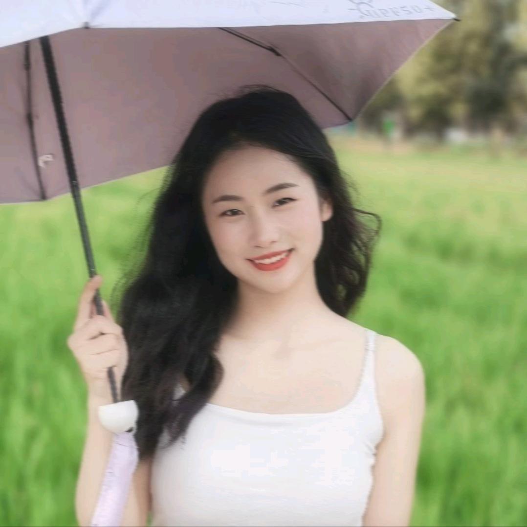 万云播商AI短视频直播培训*小何老师