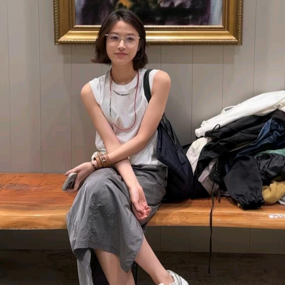 林痣晴时髦女装