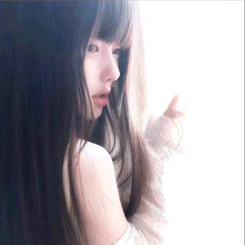 妍妍˄