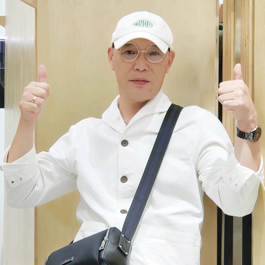博洛尼康      單身贵族