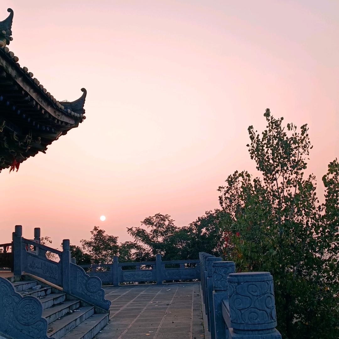 🌈 牛崽爱柒桃 🍑