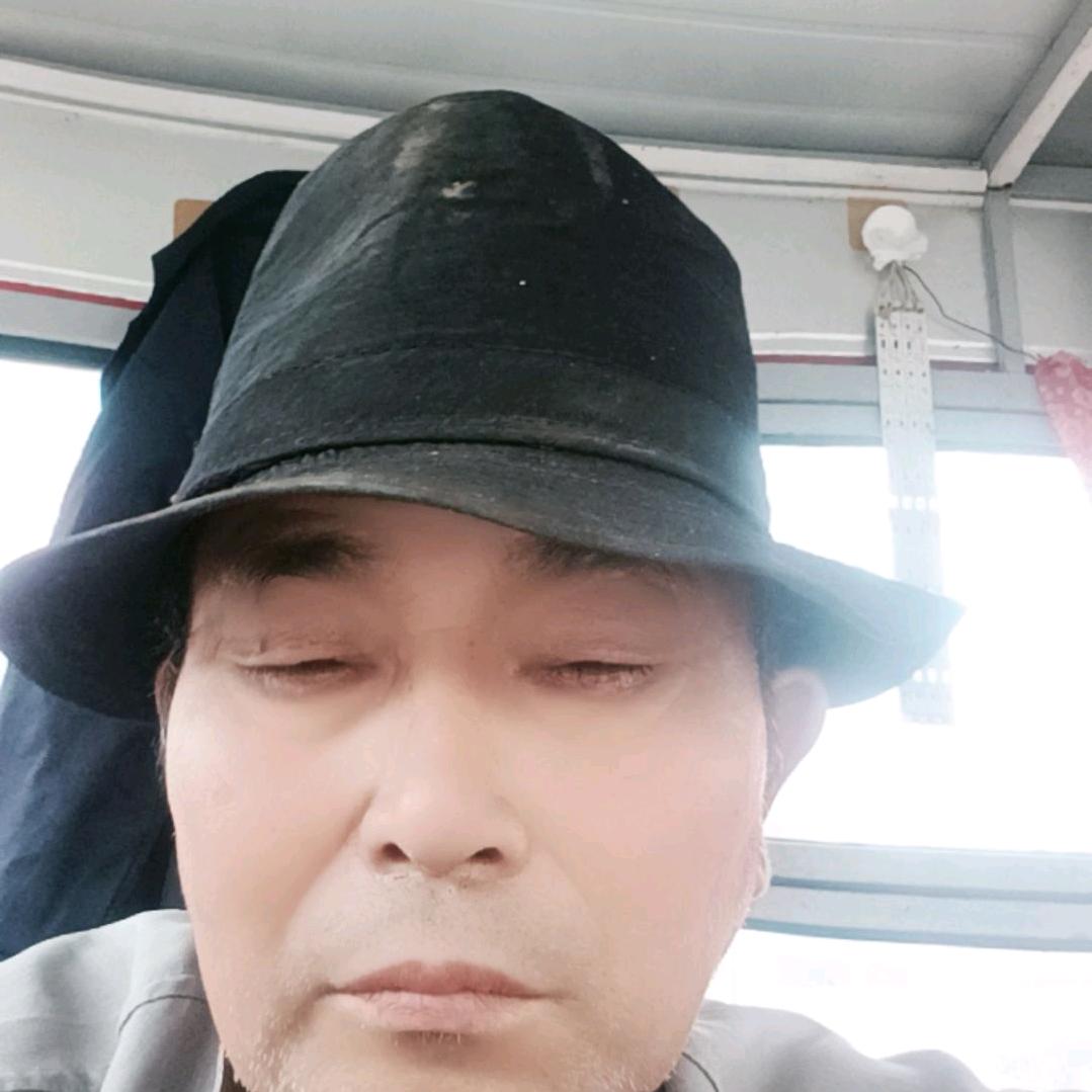 王总常年岀售蚯蚓