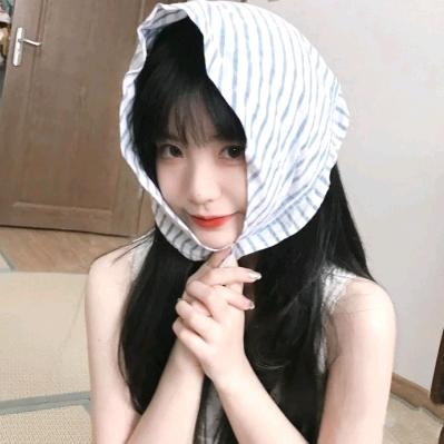 笑笑.