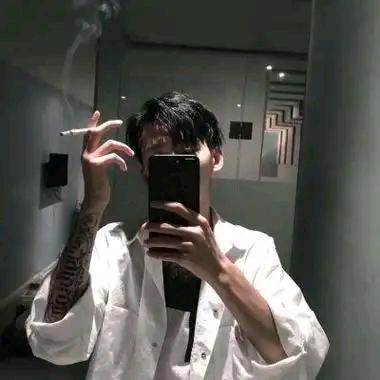 白了个白