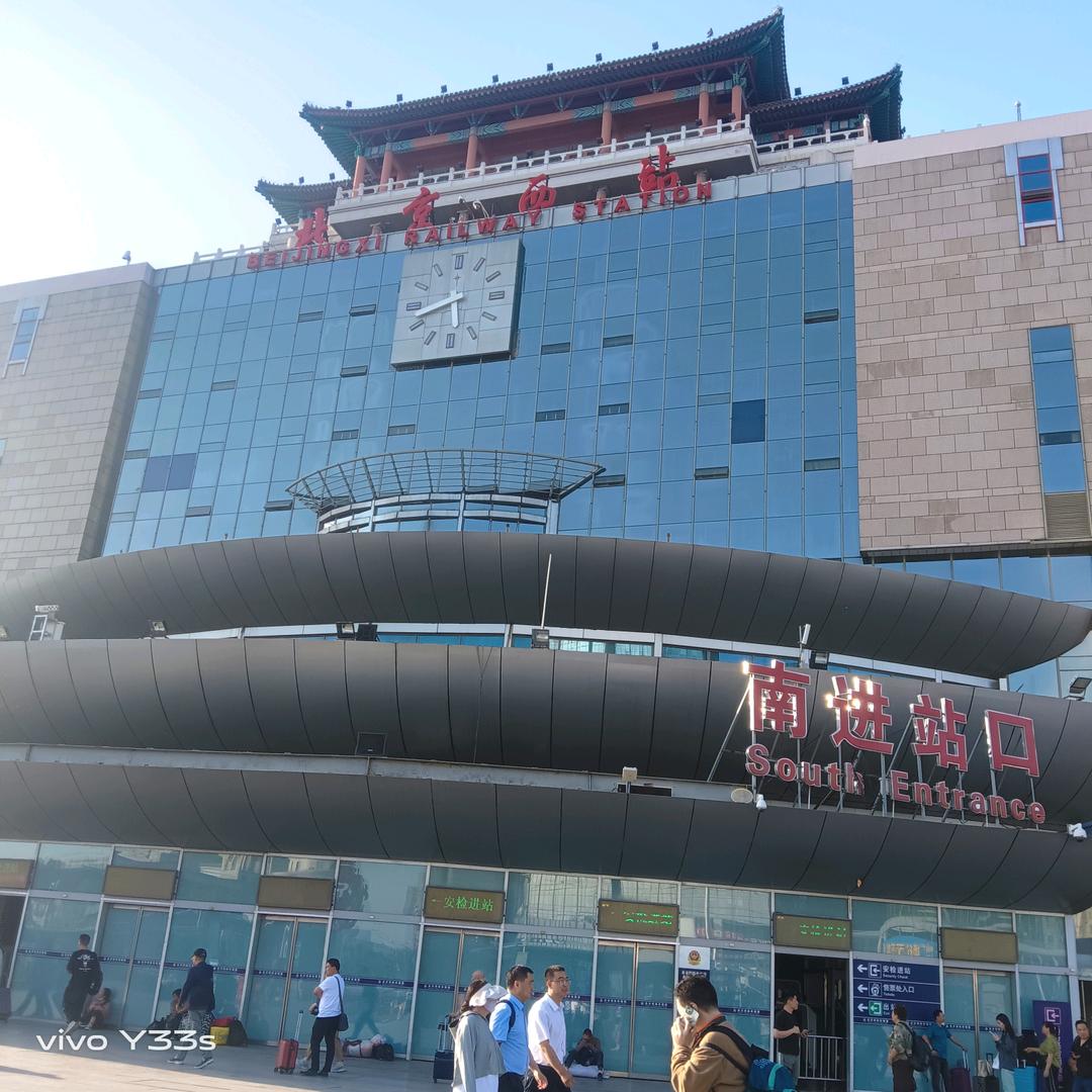 小軍永远跟党走，不忘初心牢记使命