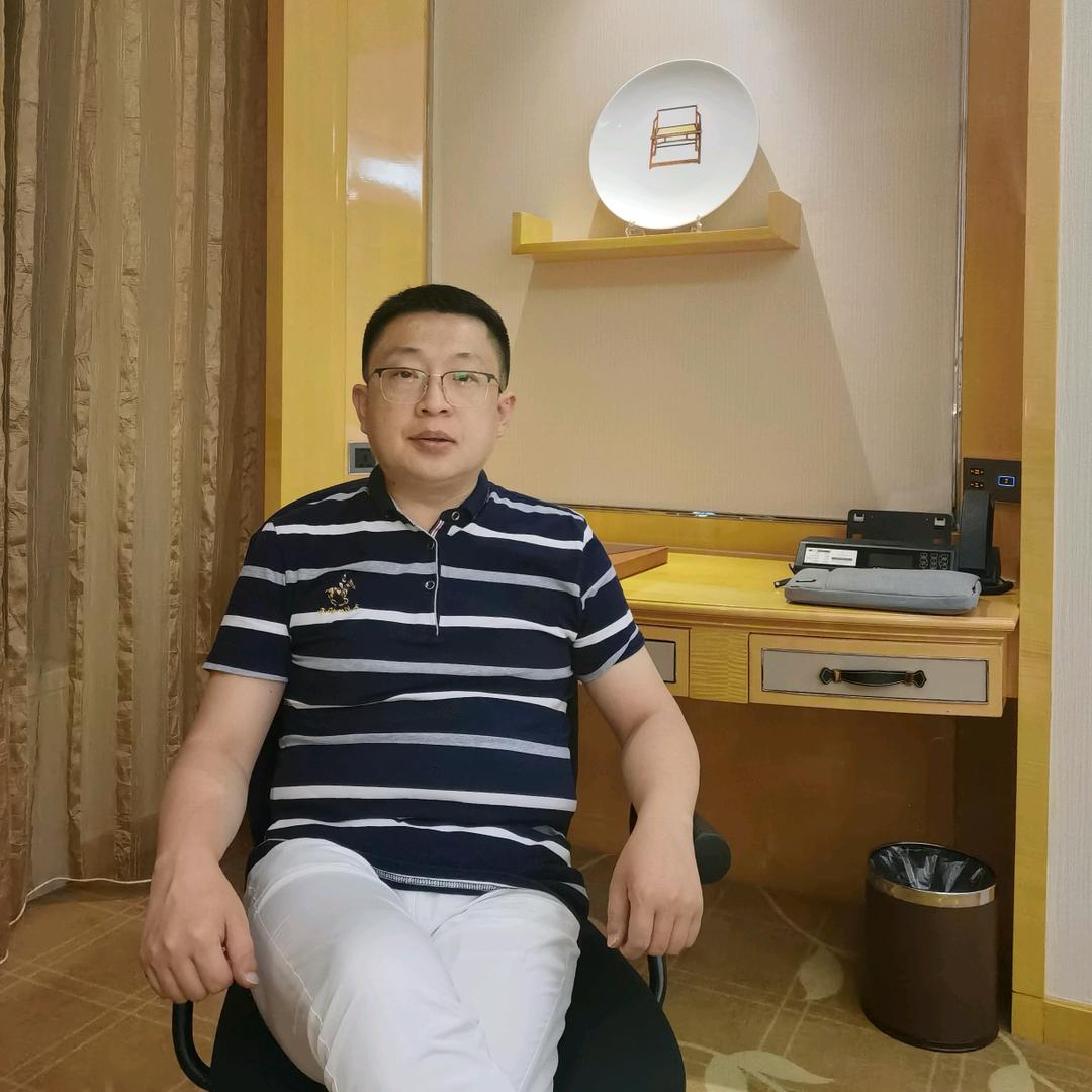 李明明