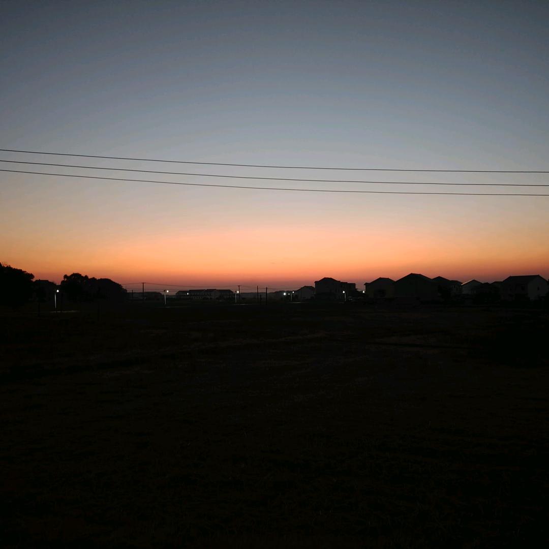 猛锤瘸子那条好腿