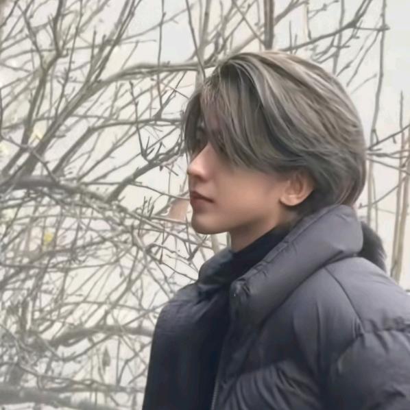 如果你想打羽毛球叫我好吗，我是高手带我?