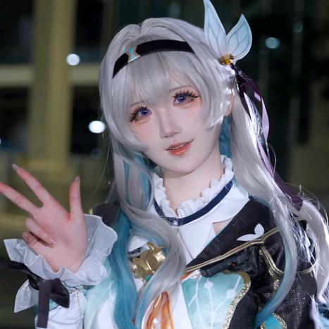 久月柒