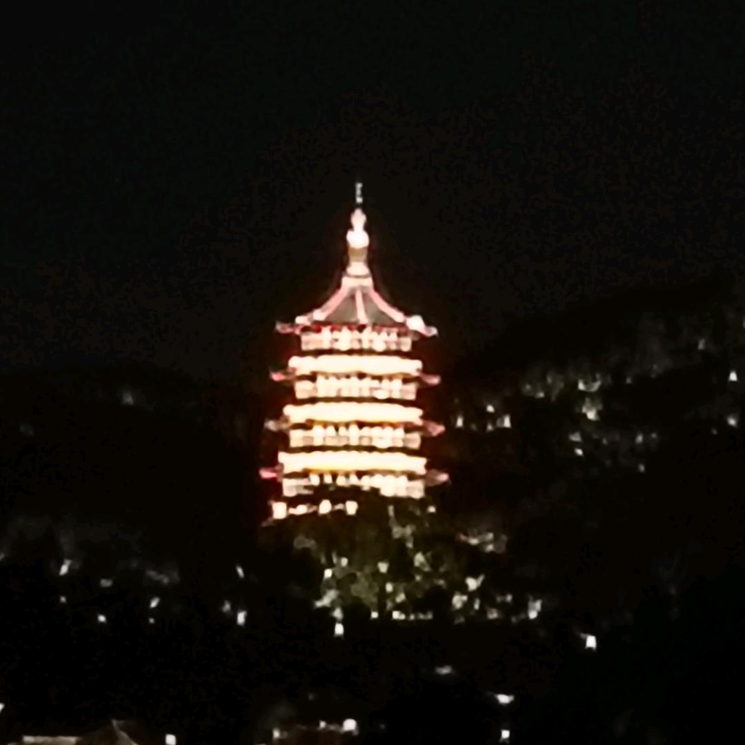 旦旦