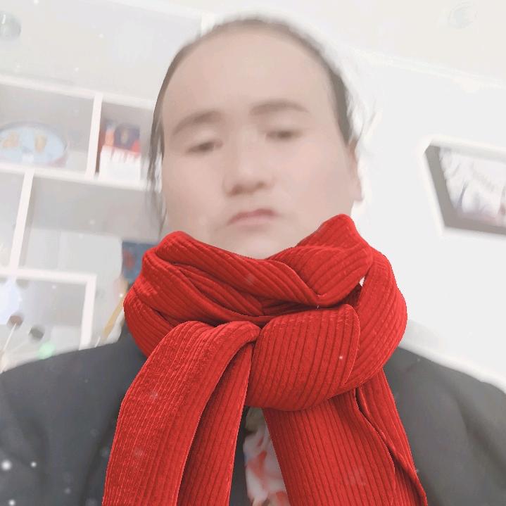 女